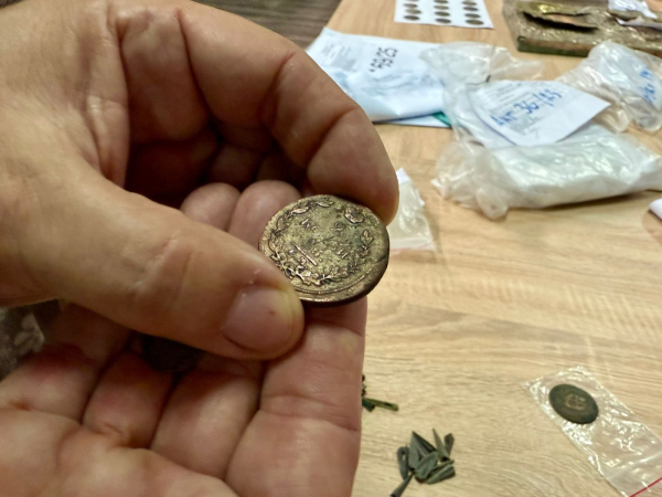 Скіфські наконечники, київські ножі та старовинні монети передали до музеїв у Чернівцях та Батурині » ТВА Скіфські наконечники, київські ножі та старовинні монети передали до музеїв у Чернівцях та Батурині » ТВА