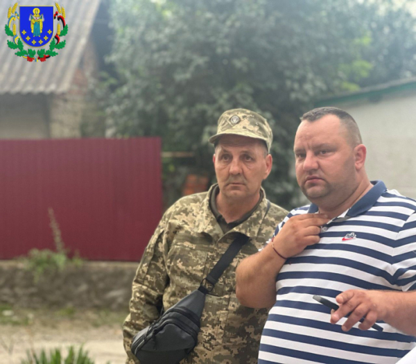 У Кадубівцях зустріли захисника, який понад три роки був у полоні » Чернівецький промінь | Новини. Буковина. Чернівці У Кадубівцях зустріли захисника, який понад три роки був у полоні » Чернівецький промінь | Новини. Буковина. Чернівці