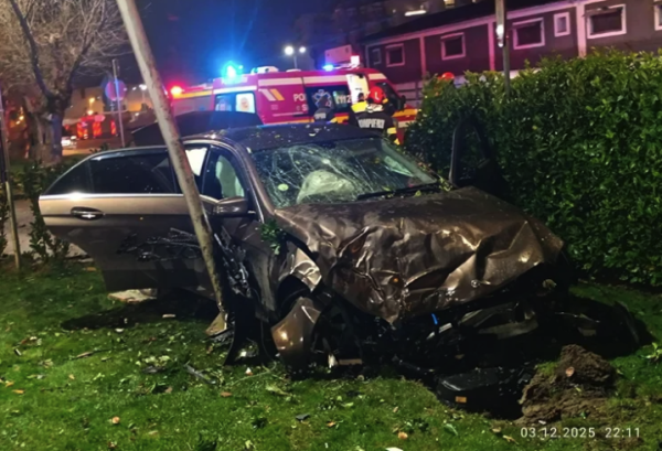 Аварія немов у бойовиках: Mercedes пролетів над перехрестям на великій швидкості » Чернівецький промінь | Новини. Буковина. Чернівці Аварія немов у бойовиках: Mercedes пролетів над перехрестям на великій швидкості » Чернівецький промінь | Новини. Буковина. Чернівці