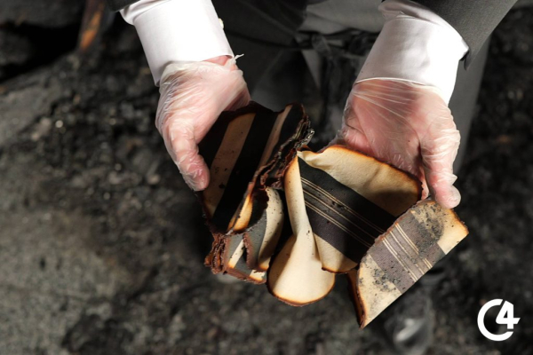 C4 - У Садгірській синагозі провели ритуал поховання священних книг, пошкоджених під час підпалу C4 - У Садгірській синагозі провели ритуал поховання священних книг, пошкоджених під час підпалу