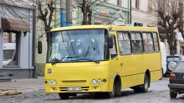 C4 - У Чернівцях через нестачу водіїв приватний перевізник припинить обслуговувати маршрут №13 C4 - У Чернівцях через нестачу водіїв приватний перевізник припинить обслуговувати маршрут №13